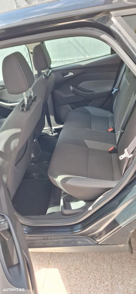 Ford Focus - 9
