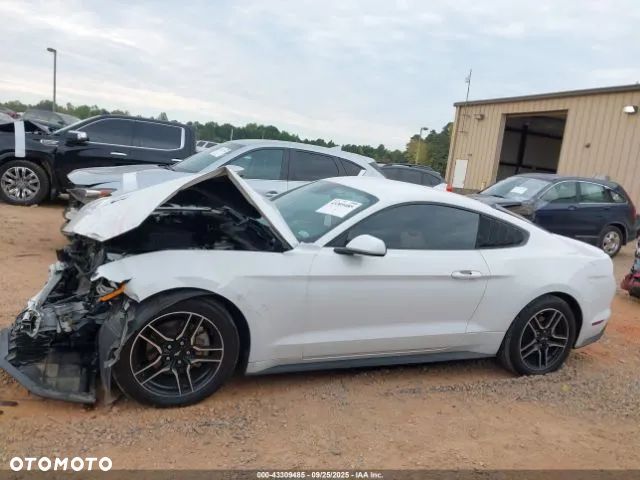 Ford Mustang 2.3 EcoBoost - 20