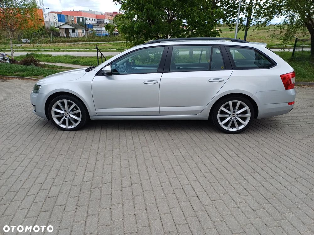 Skoda Octavia 2.0 TDI Elegance DSG - 6