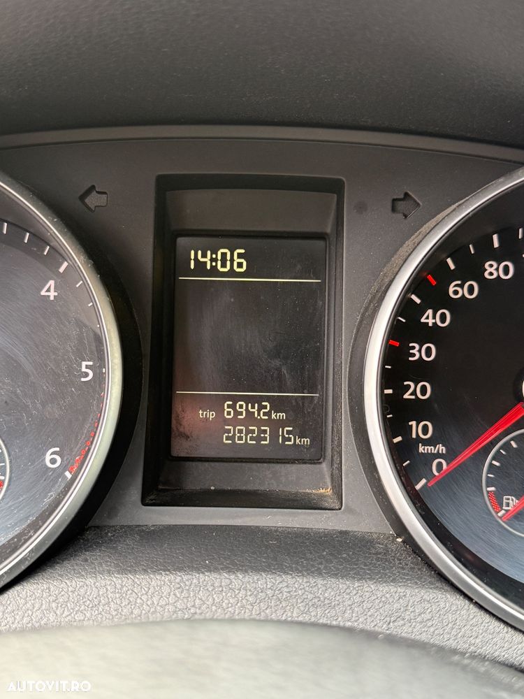 Volkswagen Golf 2.0 TDI Highline - 7