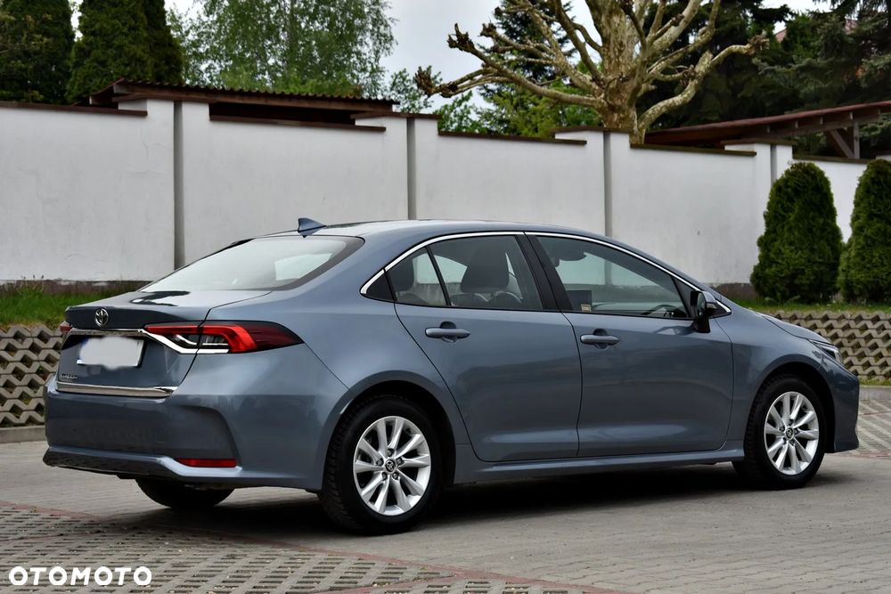 Toyota Corolla - 10