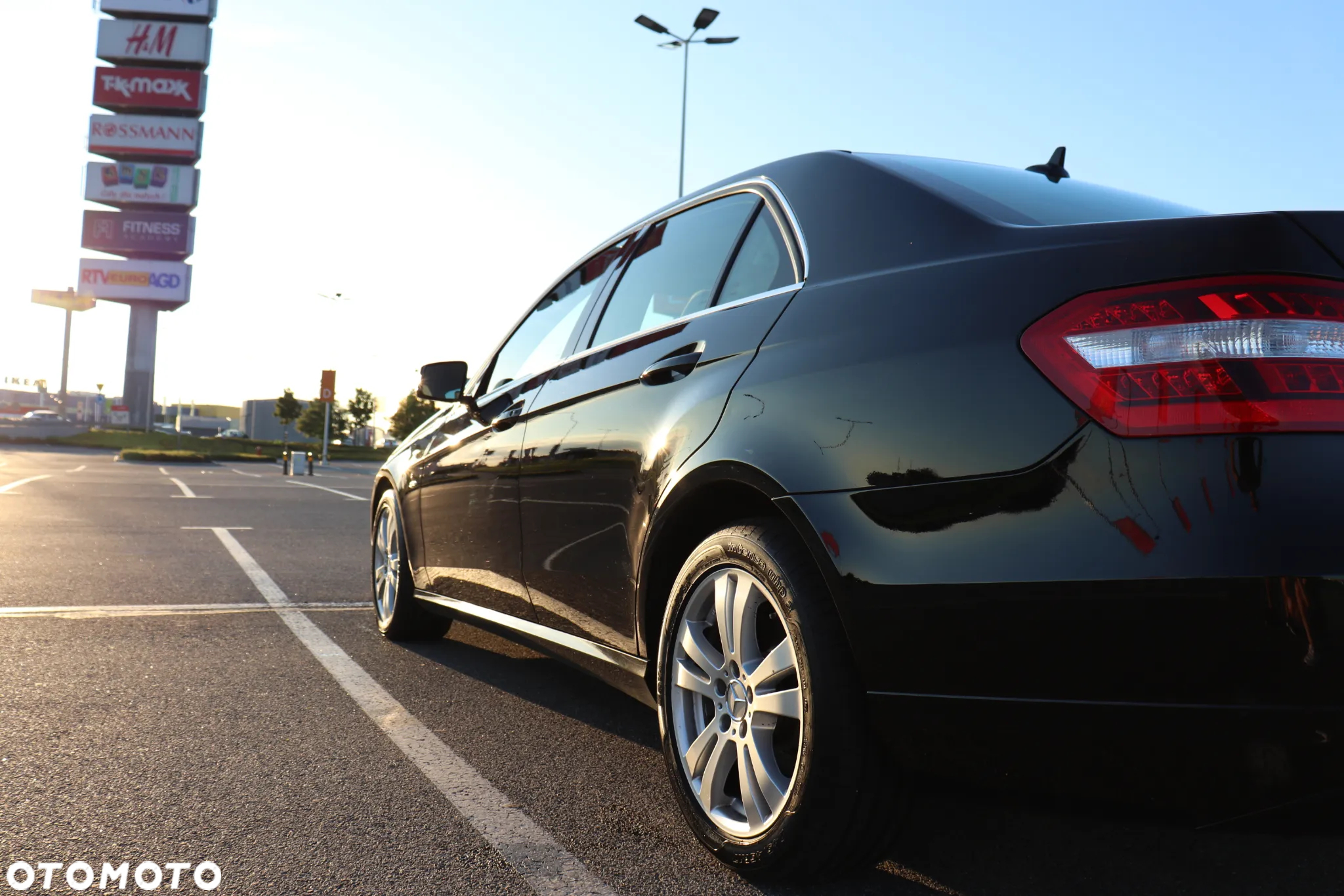 Mercedes-Benz Klasa E 200 CGI BlueEFFICIENCY 7G-TRONIC - 10