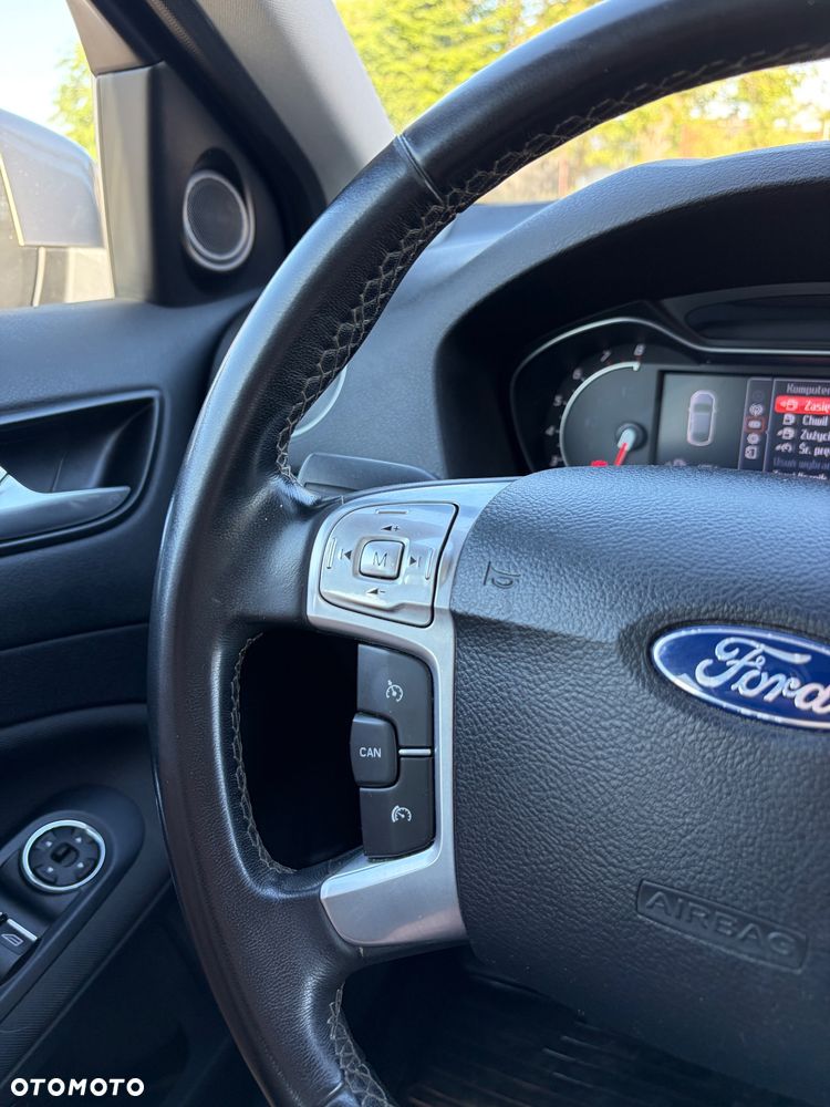 Ford Mondeo 1.6 Eco Boost Titanium - 20