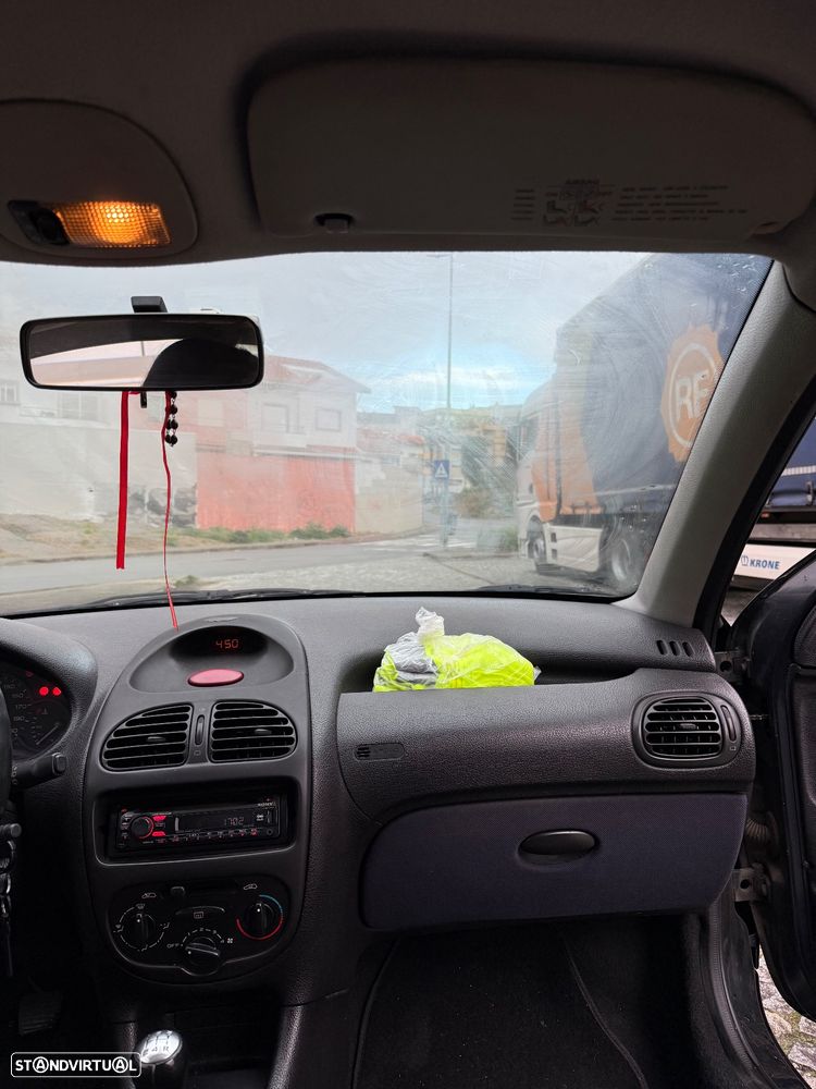 Peugeot 206 1.1 XR - 10