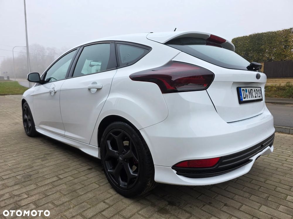 Ford Focus 2.0 TDCi ST - 5