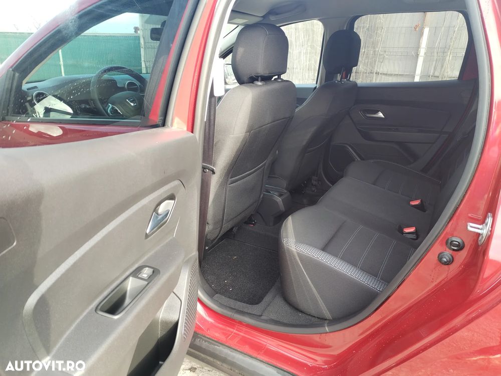 Dacia Duster TCe 150 2WD GPF Sondermodell Adventure - 8