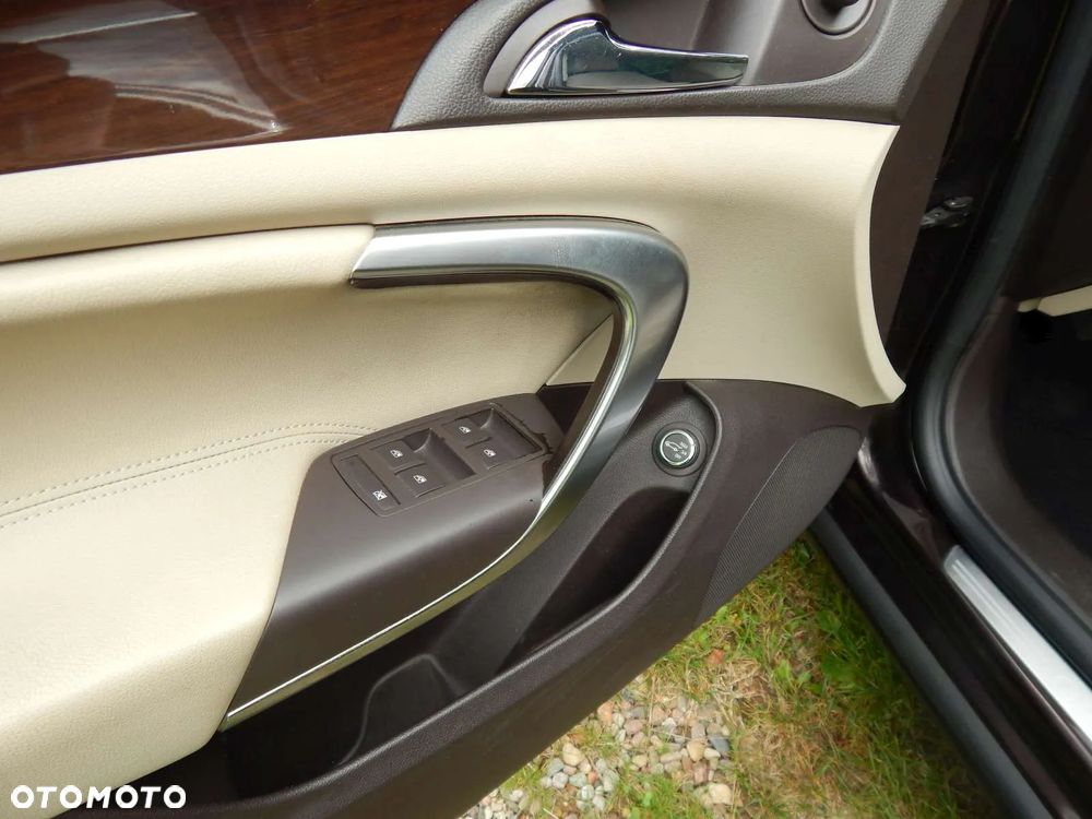 Opel Insignia 2.0 CDTI Sports Tourer - 18