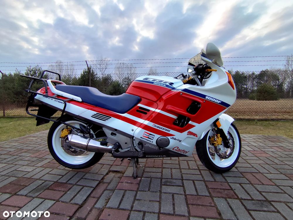 Honda CBR - 18