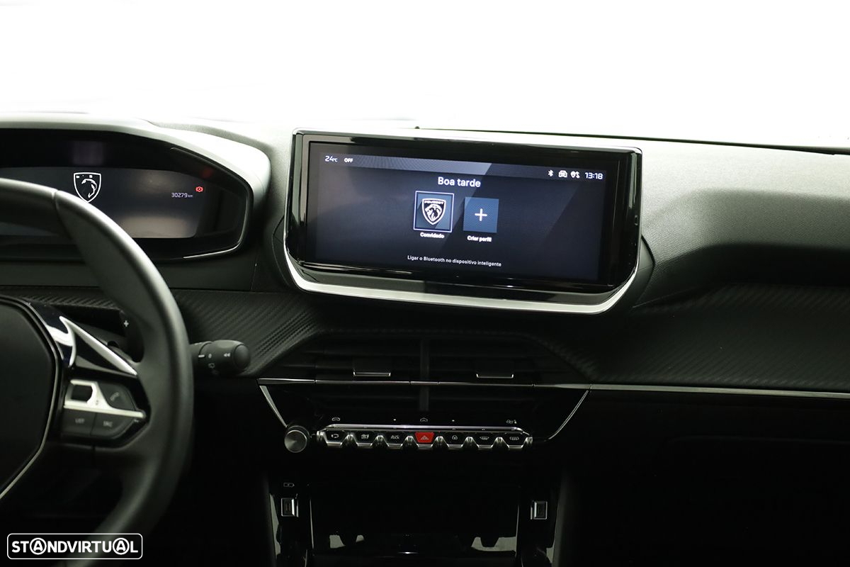 Peugeot 2008 1.2 PureTech Allure EAT8 - 9