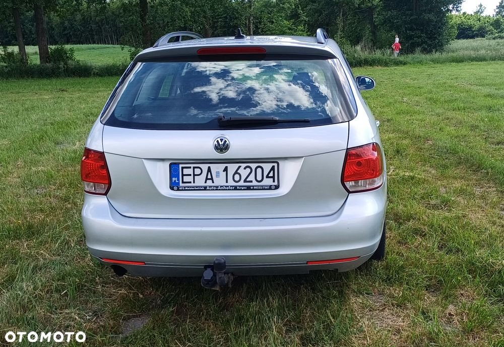 Volkswagen Golf 1.6 TDI Comfortline - 6