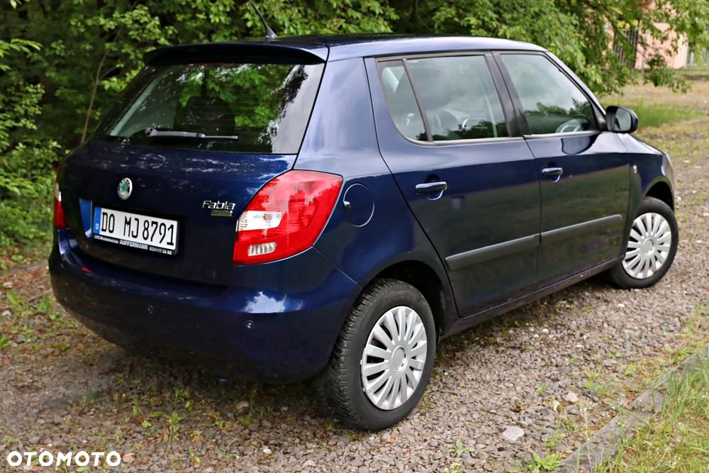 Skoda Fabia 1.2 HTP Ambiente - 22