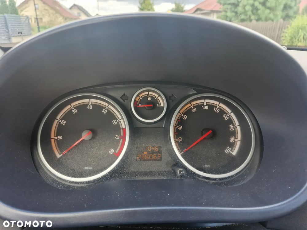 Opel Corsa - 20