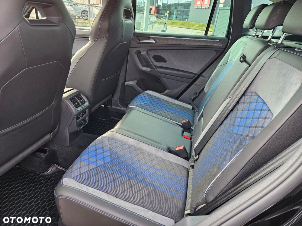 Volkswagen Tiguan - 12