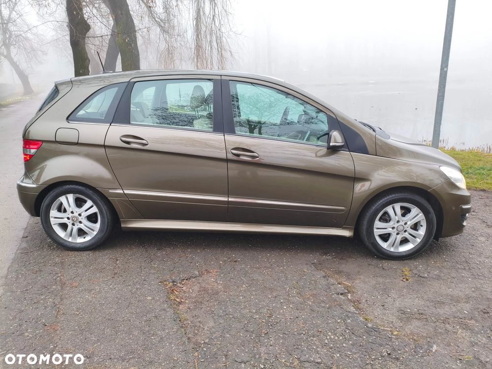 Mercedes-Benz Klasa B 180 CDI Special Edition - 12