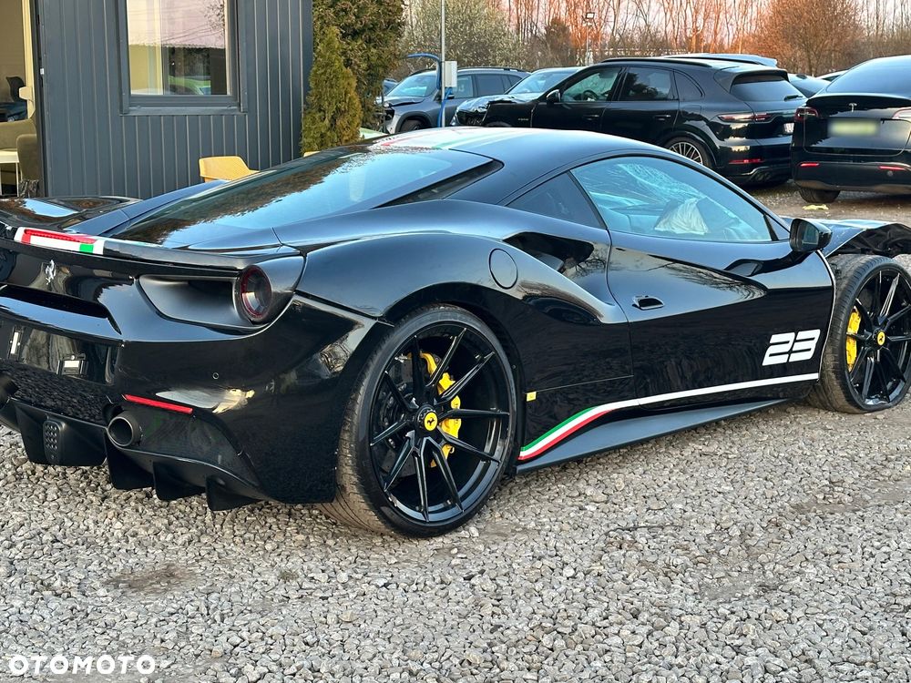Ferrari 488 2015