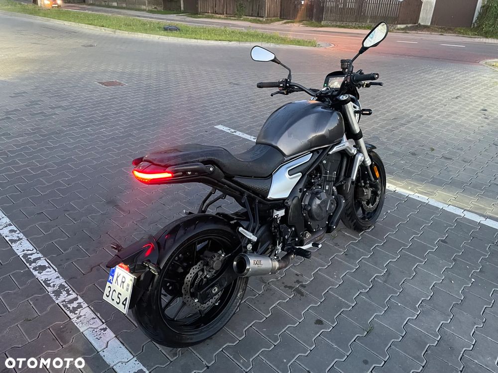 VOGE 500AC - 11