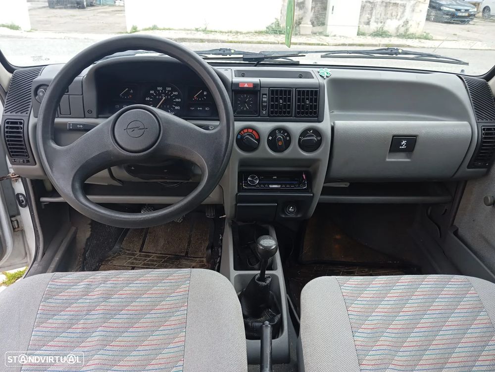 Opel Corsa 1.5 D Swing - 2