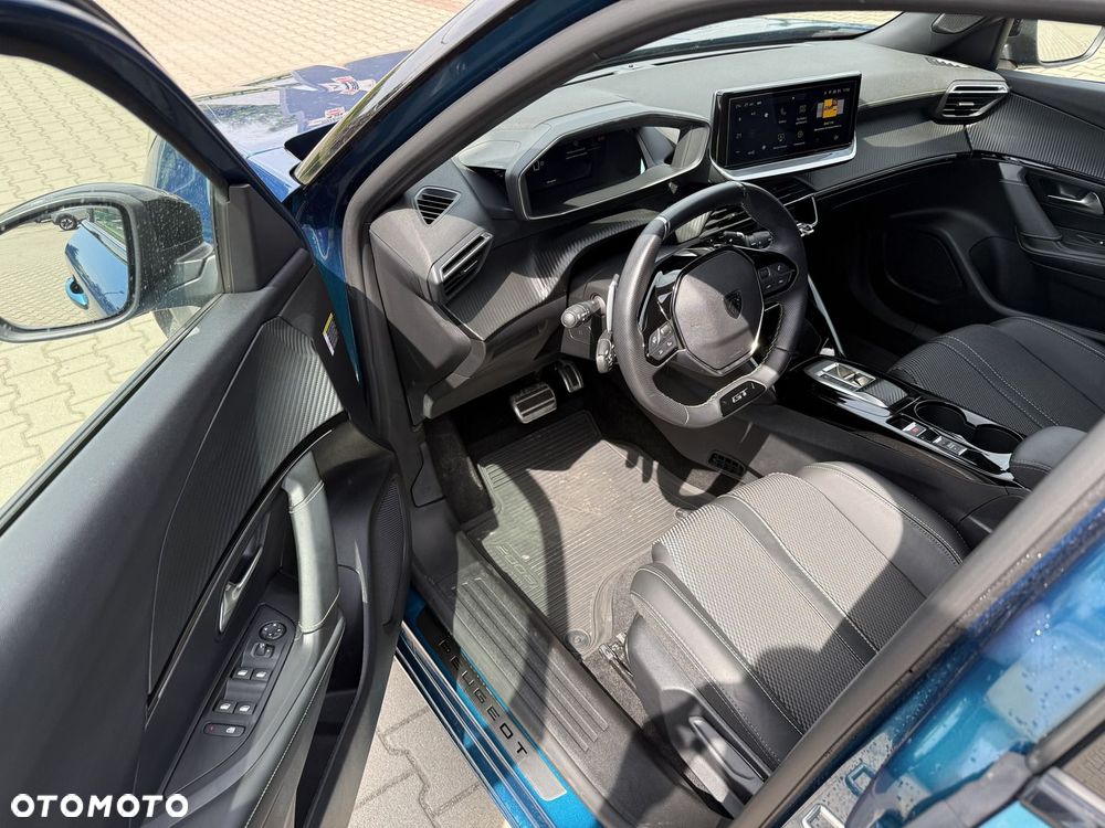 Peugeot 2008 - 9