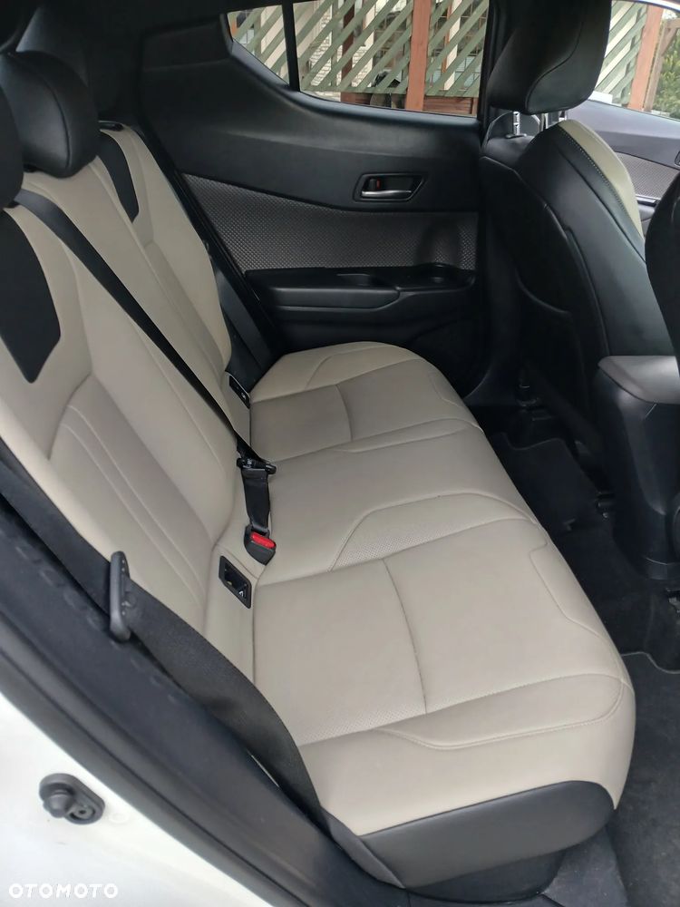 Toyota C-HR 1.8 Hybrid GPF Executive - 10