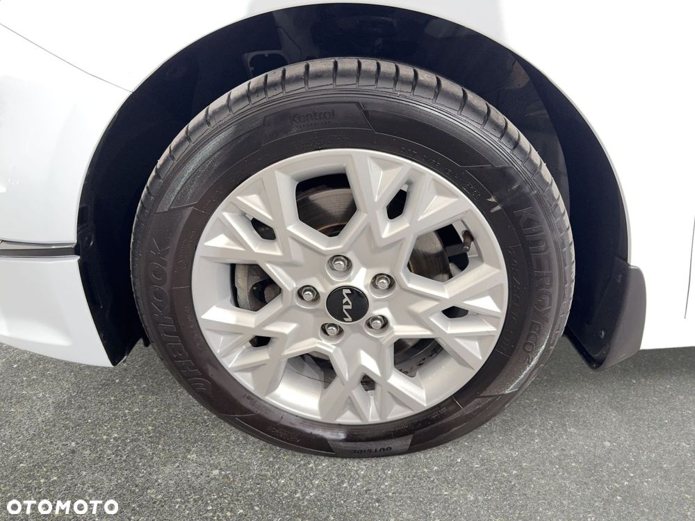 Kia Ceed - 11