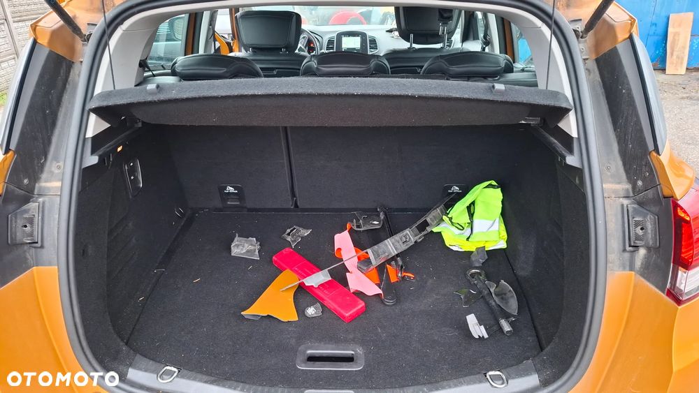 Renault Scenic ENERGY TCe 130 INTENS - 18