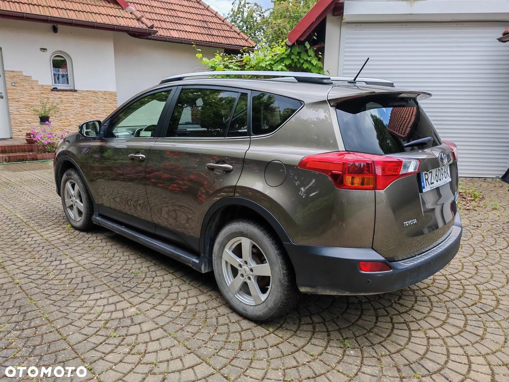 Toyota RAV4 - 3