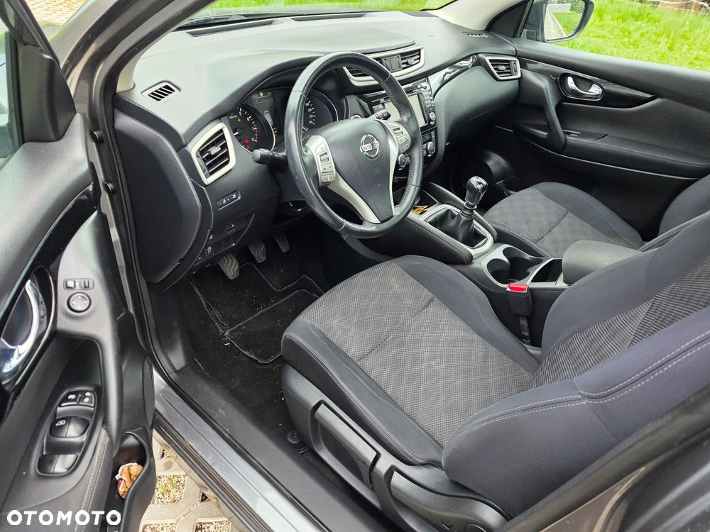 Nissan Qashqai 1.2 DIG-T N-Vision - 11