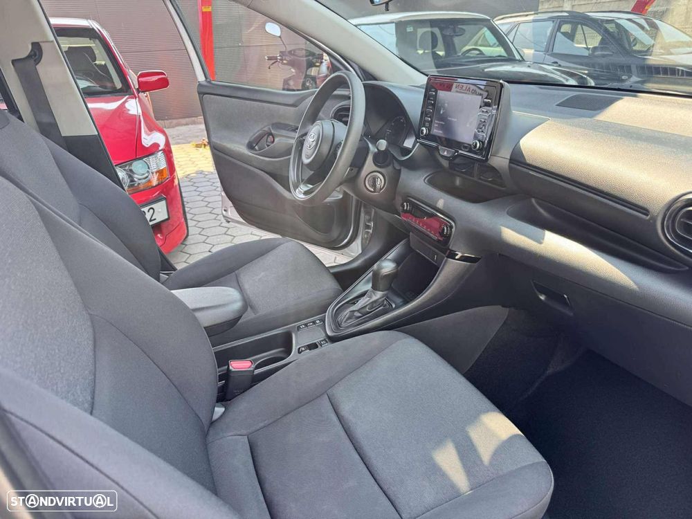 Toyota Yaris - 7