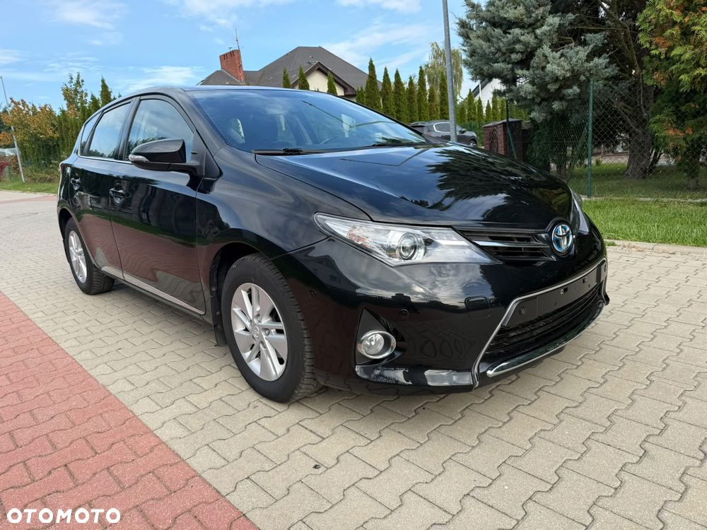 Toyota Auris 1.8 HSD Luna - 38