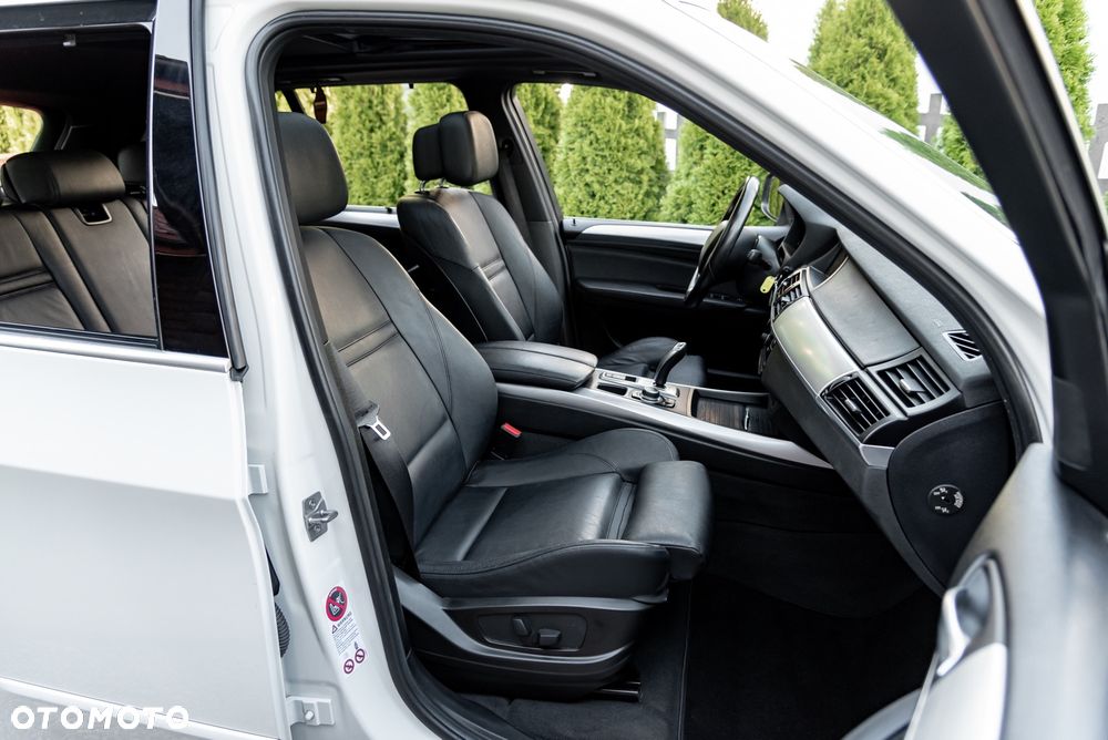 BMW X5 xDrive40d - 25