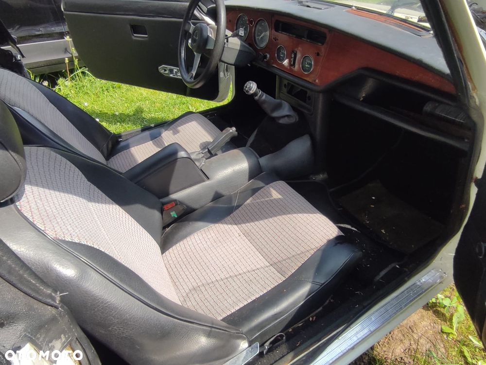 Triumph Spitfire - 22