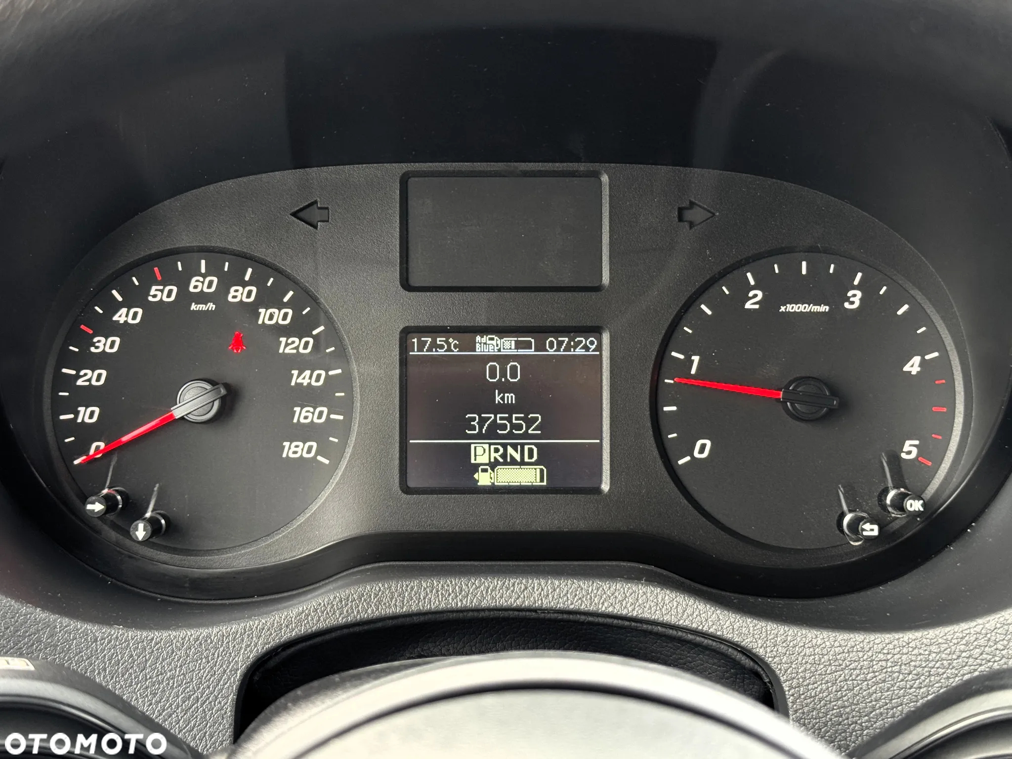 Mercedes-Benz Sprinter - 7