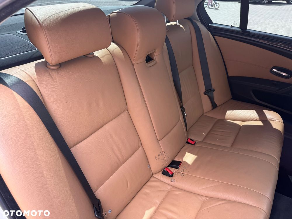 BMW Seria 5 520i Edition Exclusive - 28