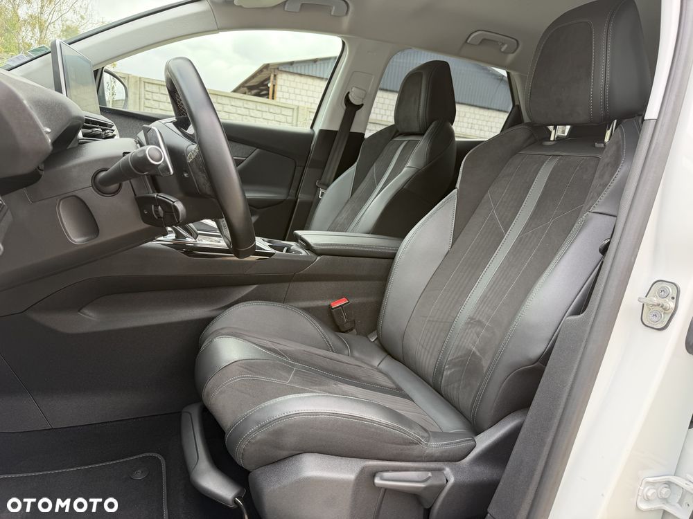 Peugeot 3008 PureTech 130 Stop & Start GPF EAT8 Crossway - 15
