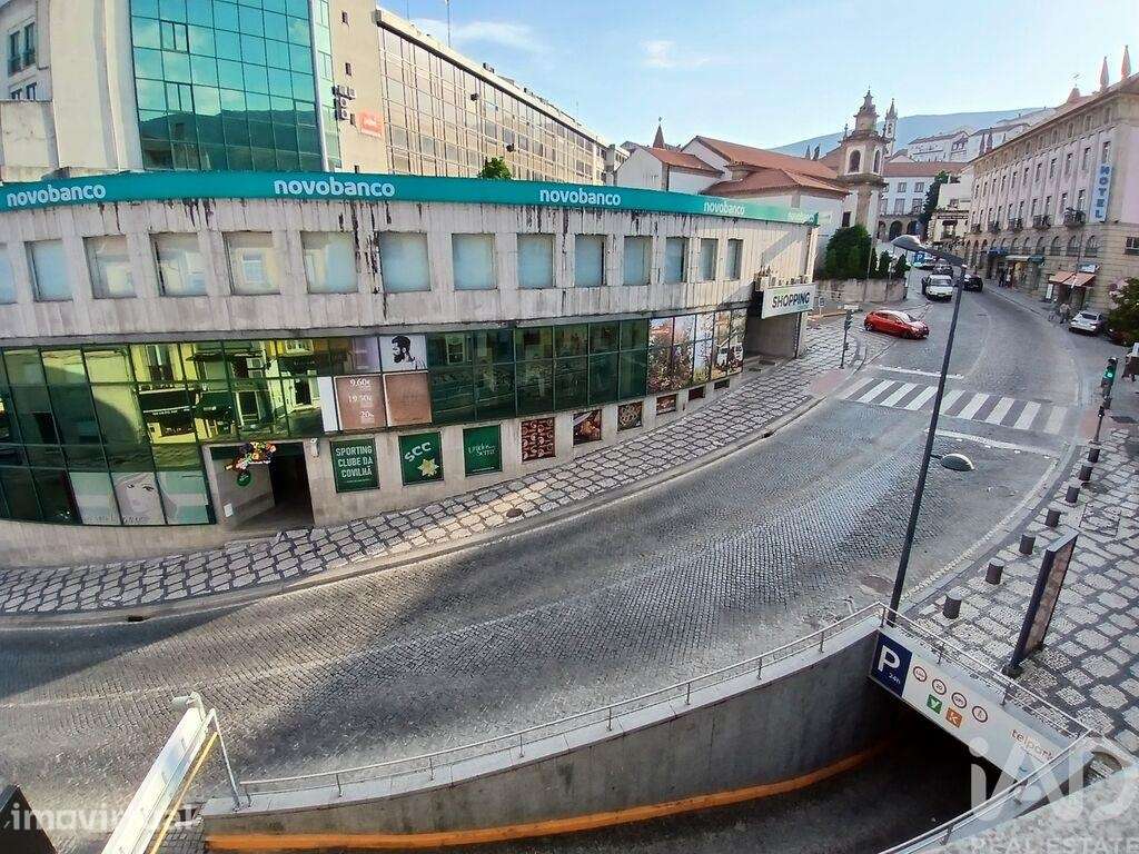 Duplex T1 em Covilhã e Canhoso de 74,00 m2 - Grande imagem: 2/28