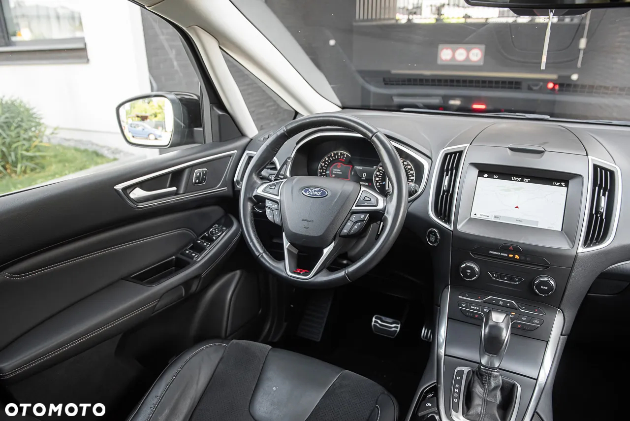 Ford S-Max 2.0 EcoBlue Bi-Turbo ST-LINE - 29