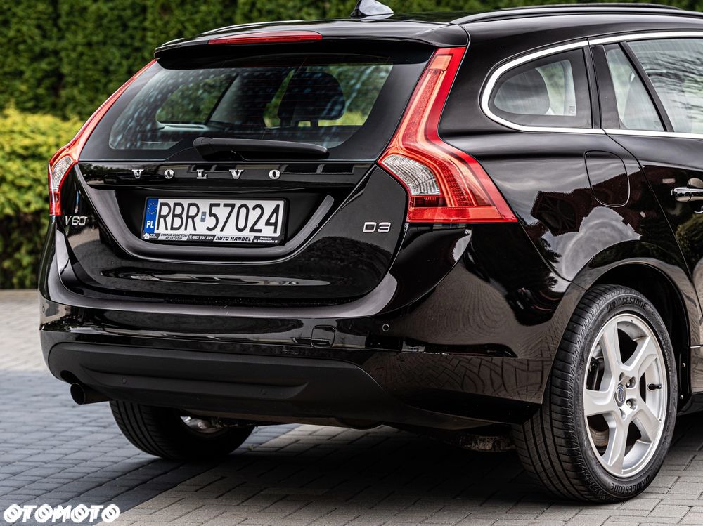 Volvo V60 D4 Momentum - 22