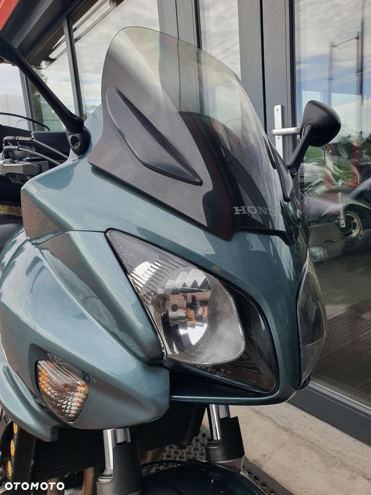 Honda CBF - 28