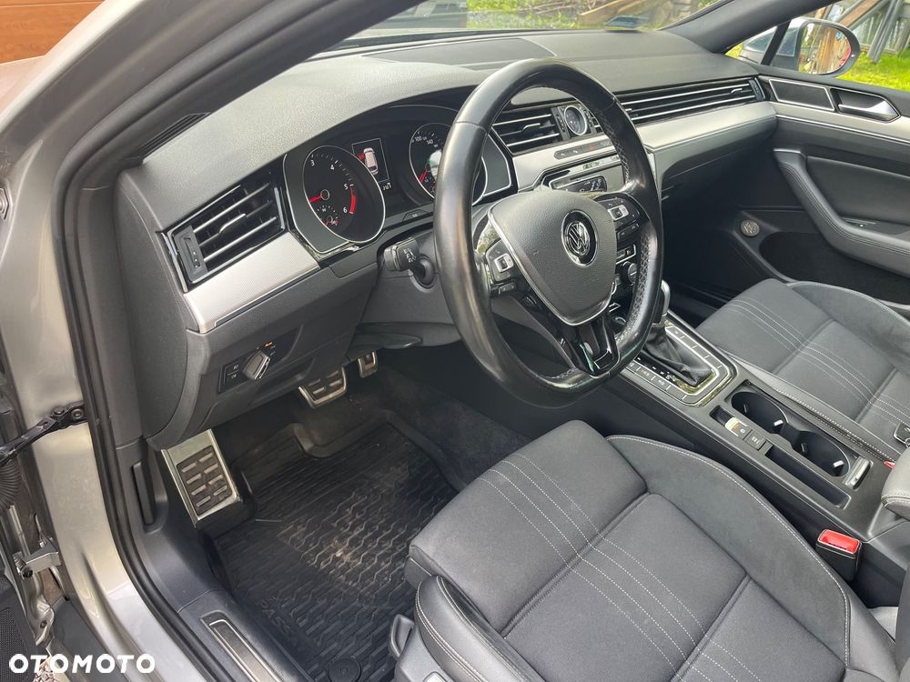 Volkswagen Passat 2.0 TDI SCR DSG Business - 12