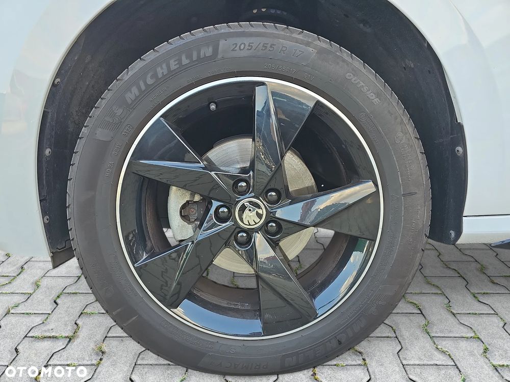 Skoda Kamiq 1.5 TSI Monte Carlo DSG - 14