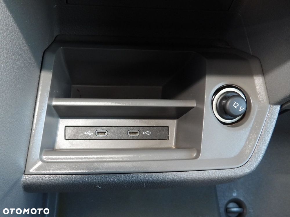 Volkswagen CRAFTER WYWROTKA TEMPOMAT NAWIGACJA BLIŹNIACZE KOŁA KLIMATYZACJA  180KM - 36