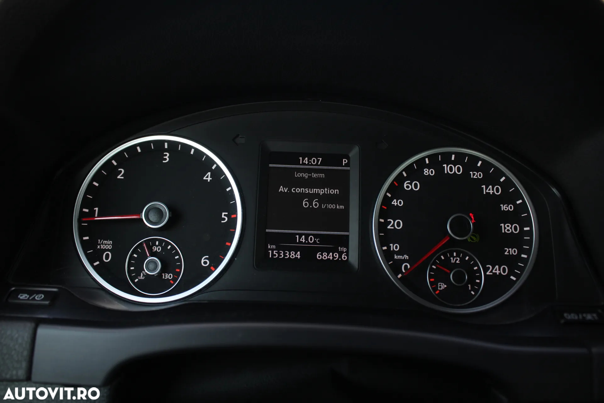 Volkswagen Tiguan 2.0 TDI SCR 4MOTION DSG R-Line - 14
