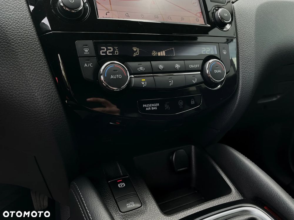 Nissan Qashqai 1.3 DIG-T TEKNA - 31