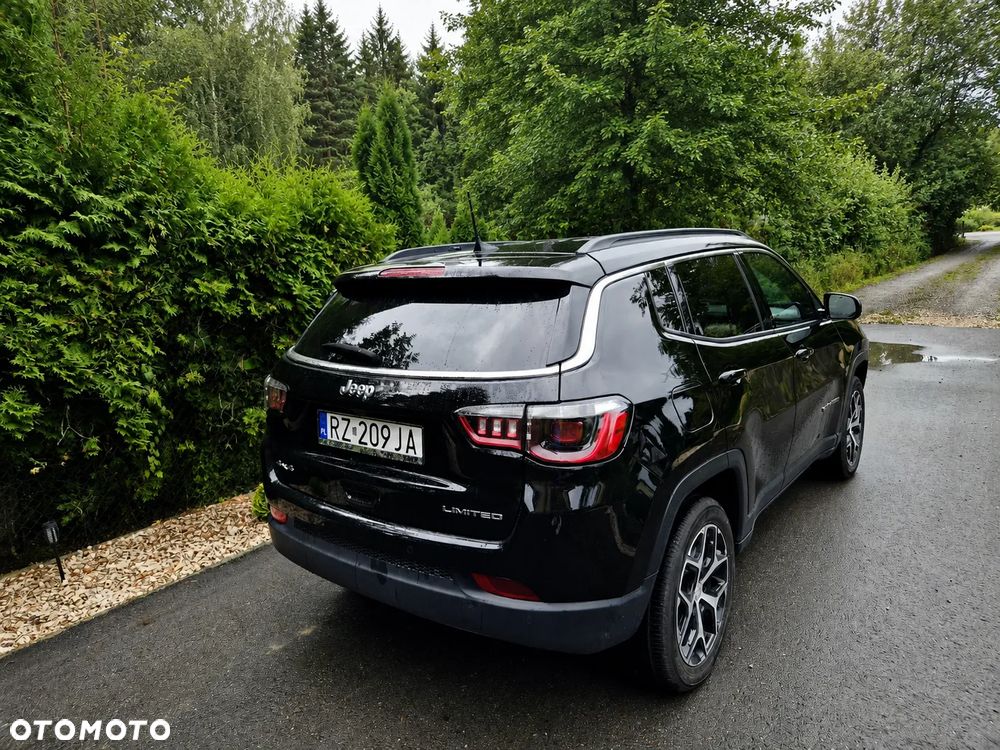 Jeep Compass - 16