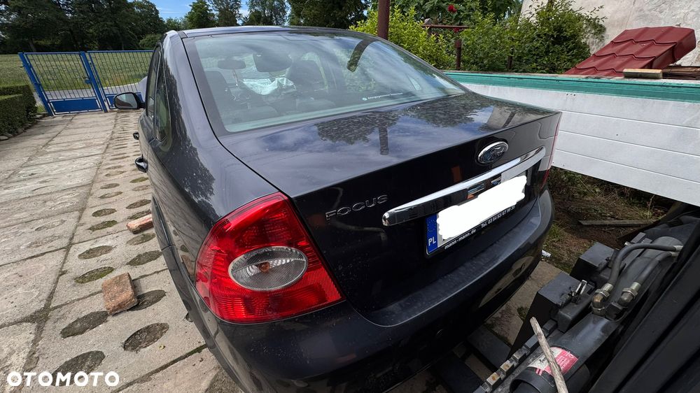 Ford Focus 1.8 Ghia - 4
