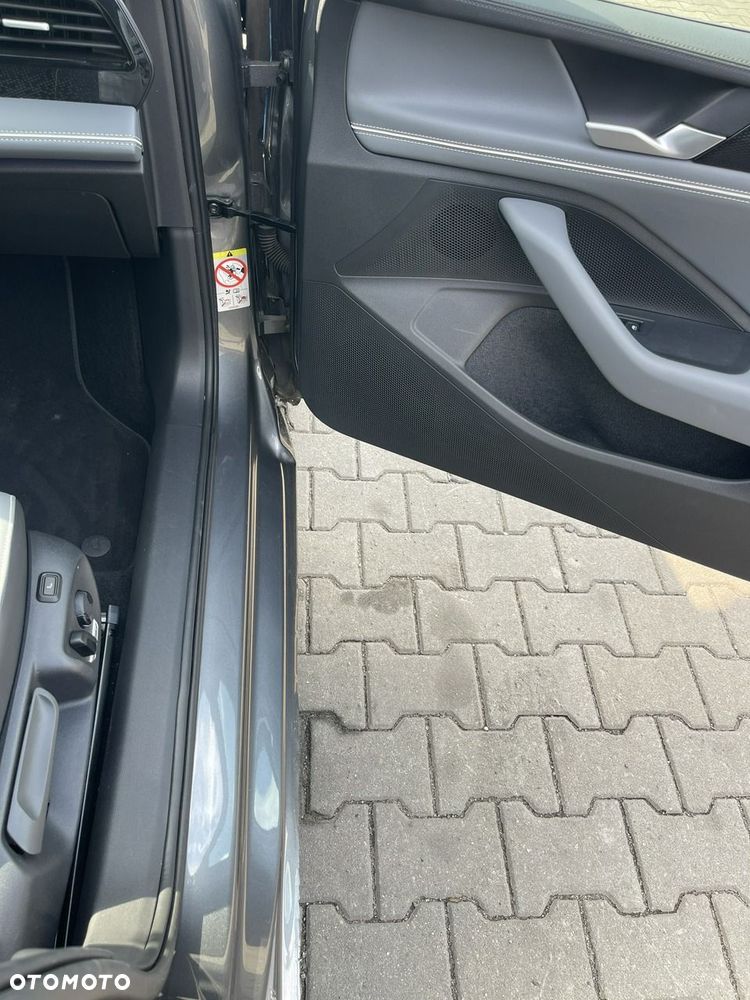 Volkswagen Passat Variant 2.0 TDI SCR Elegance DSG - 6