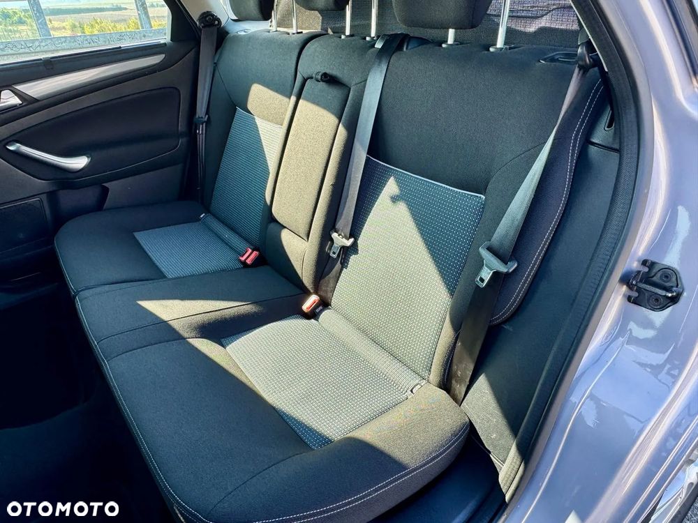 Ford Mondeo 2.0 TDCi Titanium - 12