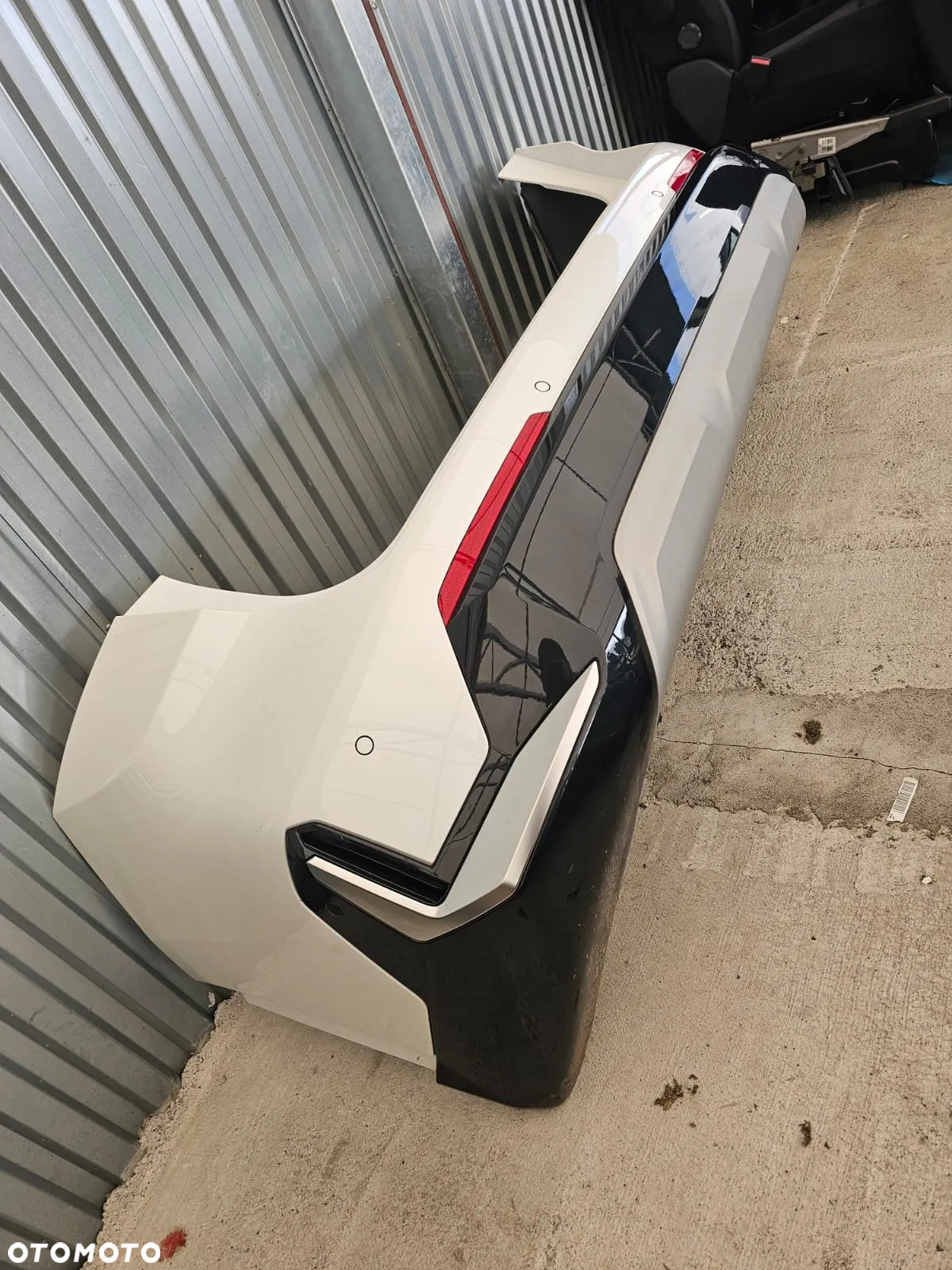 TYŁ KOMPLETNY LAMPY KLAPA ZDERZAK BMW X1 U11 A96 MINERALWEISS BIAŁĄ PERŁA - 12