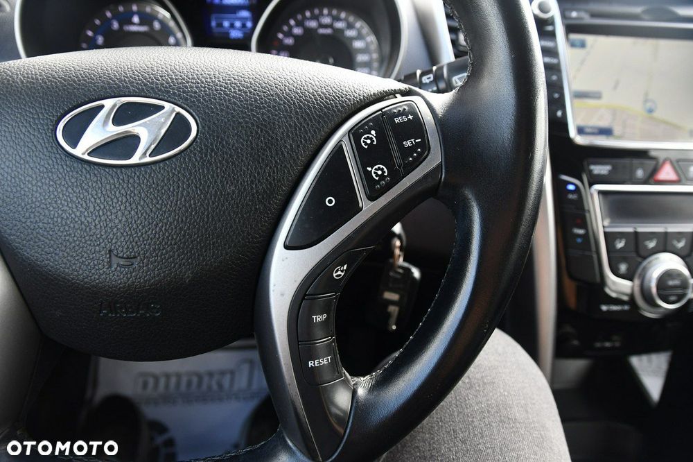 Hyundai i30 - 30