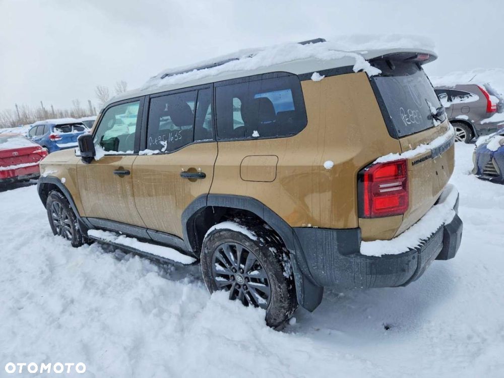 Toyota Land Cruiser - 3